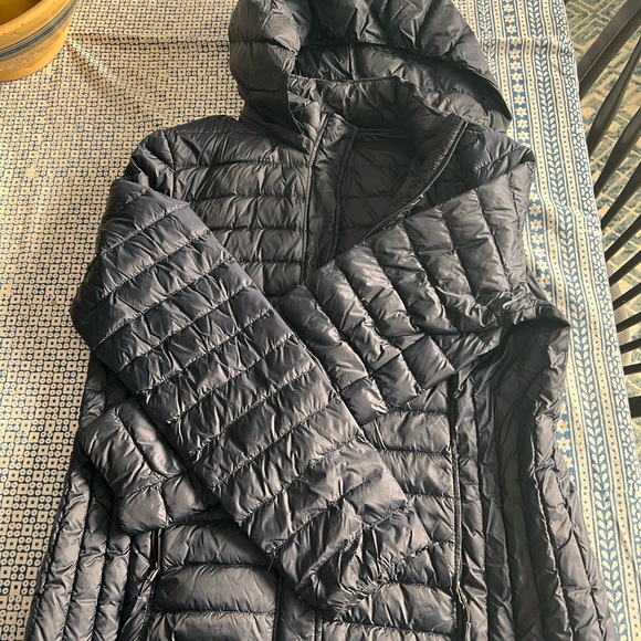 Winter jacket - Picture 5 of 9